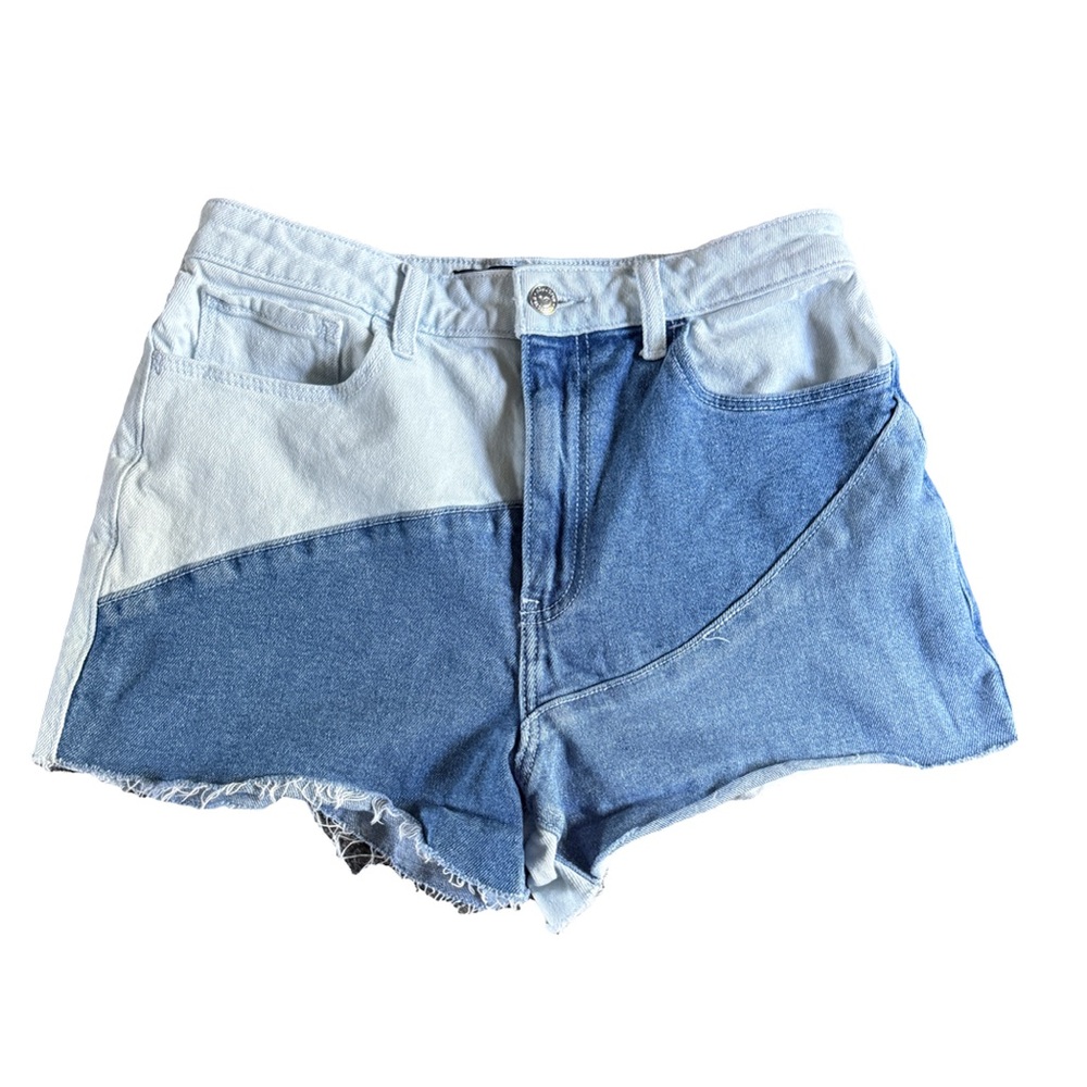 HOLLISTER ULTRA HIGH-RISE MOM SHORT